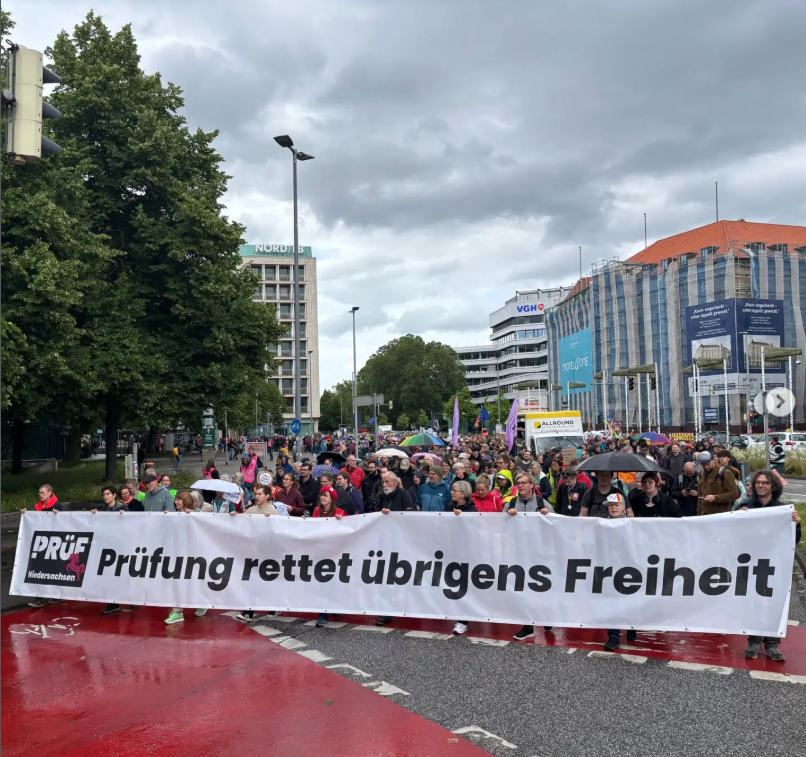 Gemeinsame Teilnahme an PRÜF-Demos